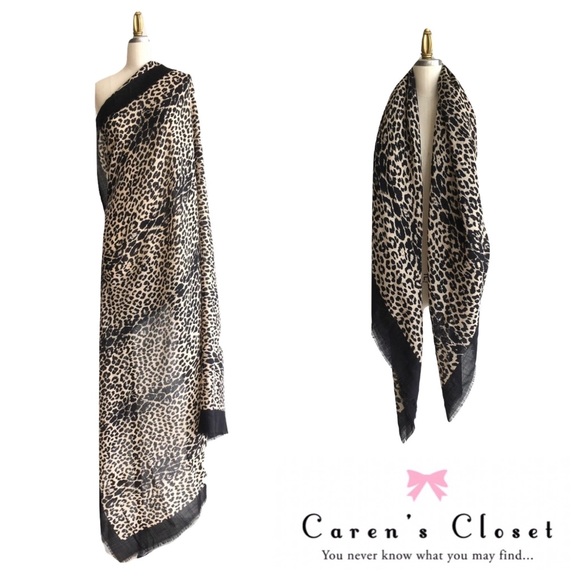 Elegant Leopard Print Wrap - Picture 2 of 3